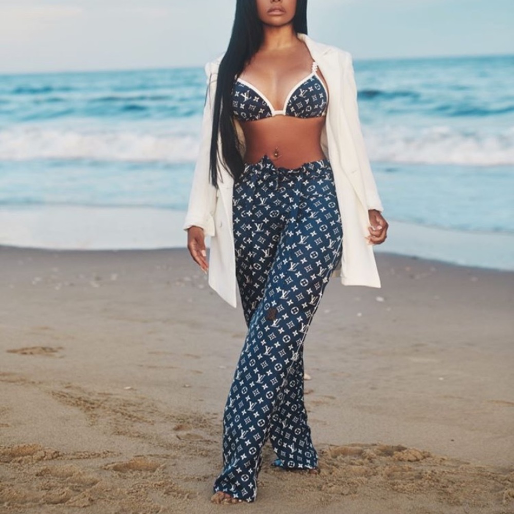 Designer - Picture 5 of 6